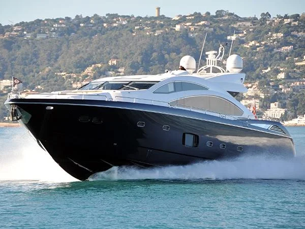 Ariyas yacht detail