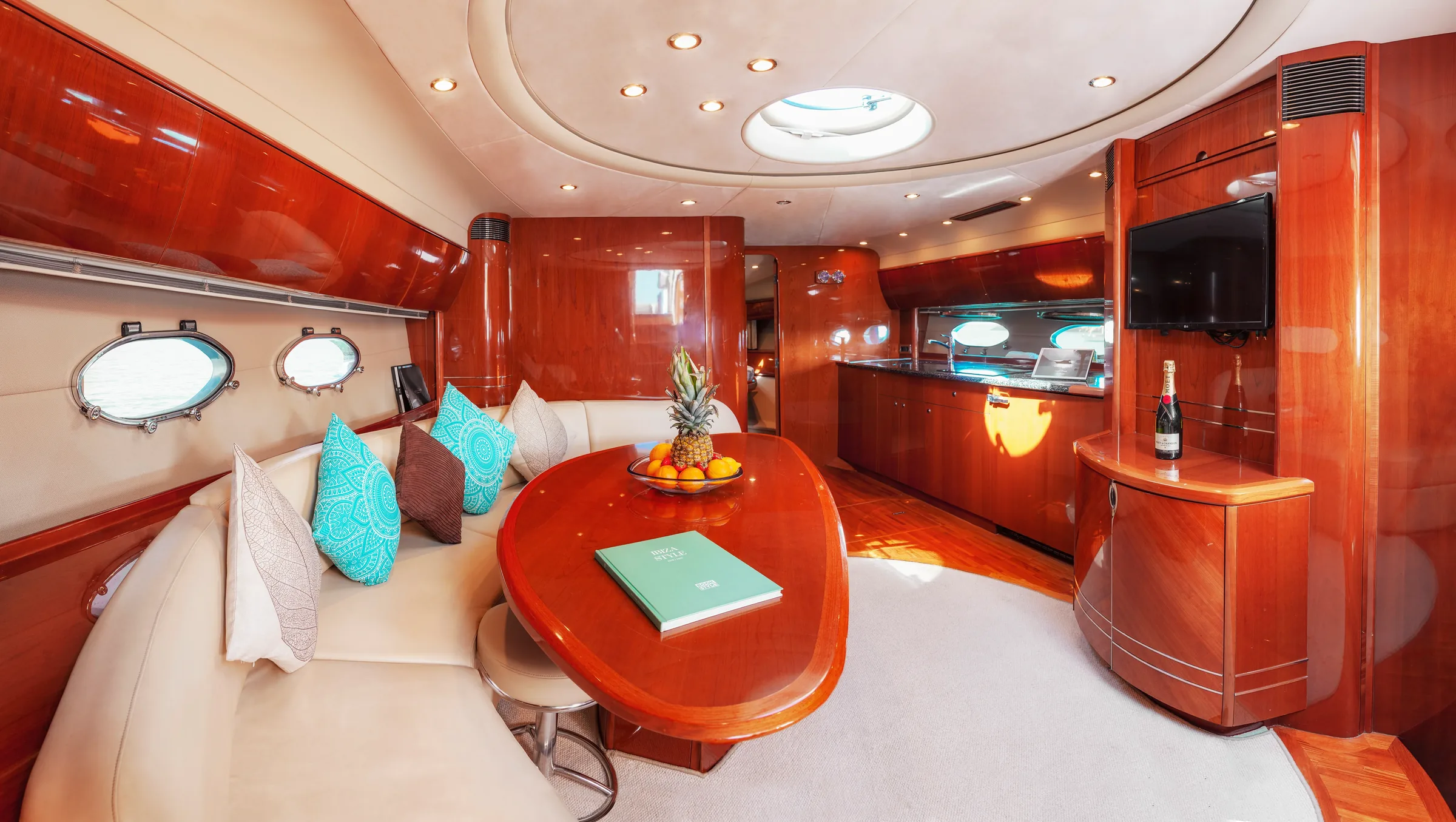 Shaka Livingroom